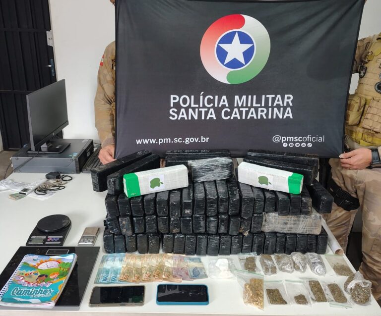 policia-militar-prende-mais-de-44-quilos-de-maconha-em-chapeco
