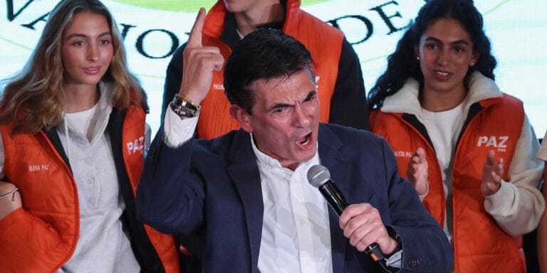 lula-parabeniza-presidente-eleito-da-bolivia,-rodrigo-paz