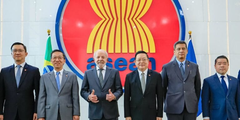 Lula quer Brasil na associação de países asiáticos lula-quer-brasil-na-associacao-de-paises-asiaticos