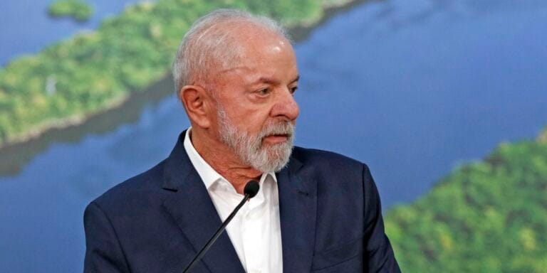 Lula agradece Trump e espera “zerar celeuma” com os EUA lula-agradece-trump-e-espera-“zerar-celeuma”-com-os-eua
