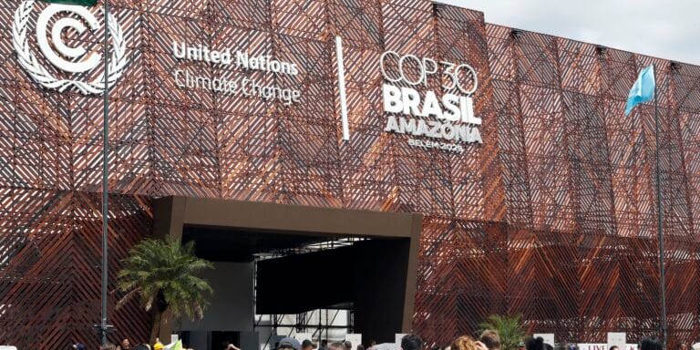 Negociações já foram retomadas, diz secretário da COP30 negociacoes-ja-foram-retomadas,-diz-secretario-da-cop30