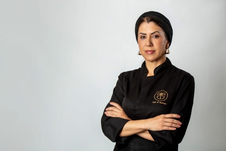 Do mar à mesa: conheça a Chef Jô, referência no sabor do litoral catarinense