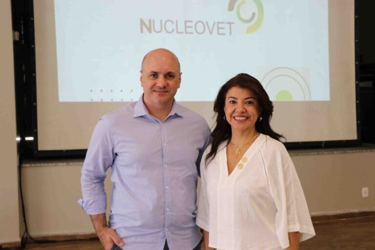 Aletéia Balestrin nova presidente do Nucleovet
