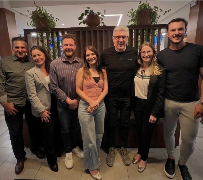 Professores de Contabilidade da Unochapecó comemoram o ano no Bela Steak House