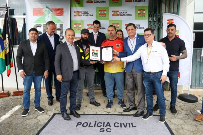 Retrospectiva 2025: CNH Emprego na Pista oferece mais de 17 mil vagas para habilitação gratuita em SC retrospectiva-2025:-cnh-emprego-na-pista-oferece-mais-de-17-mil-vagas-para-habilitacao-gratuita-em-sc