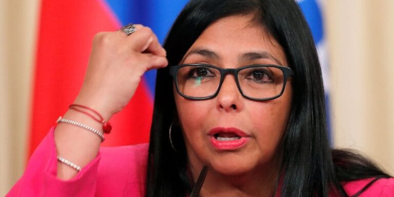 Presidente interina da Venezuela defende agenda de colaboração presidente-interina-da-venezuela-defende-agenda-de-colaboracao