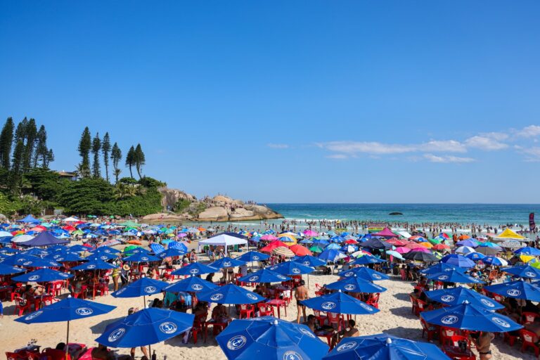 Semana começa com tempo firme e termina com calor intenso e temporais em Santa Catarina semana-comeca-com-tempo-firme-e-termina-com-calor-intenso-e-temporais-em-santa-catarina