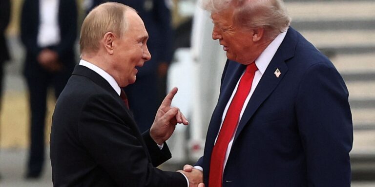 Ação de Trump nas Américas favorece Putin na Ucrânia, diz historiador acao-de-trump-nas-americas-favorece-putin-na-ucrania,-diz-historiador