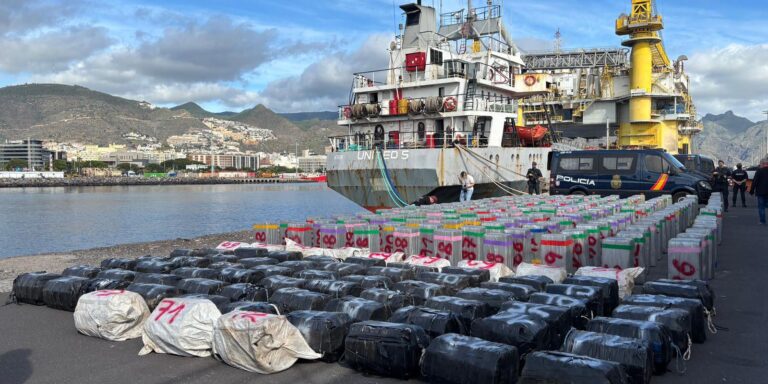Espanha apreende cocaína a bordo de navio que fez escala no Brasil espanha-apreende-cocaina-a-bordo-de-navio-que-fez-escala-no-brasil