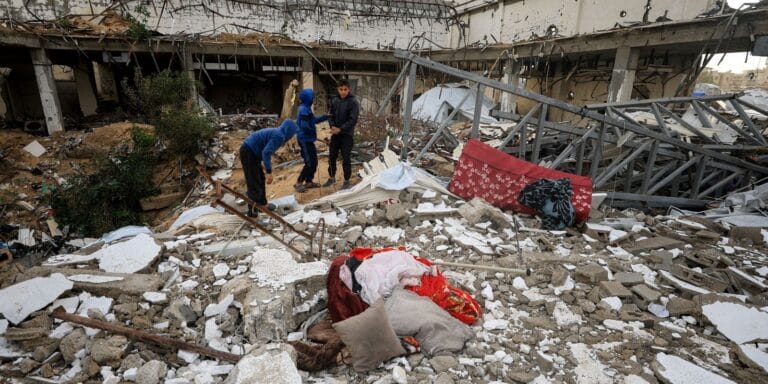 Mais de 100 crianças já foram mortas em Gaza desde ‘cessar-fogo’ mais-de-100-criancas-ja-foram-mortas-em-gaza-desde-‘cessar-fogo’