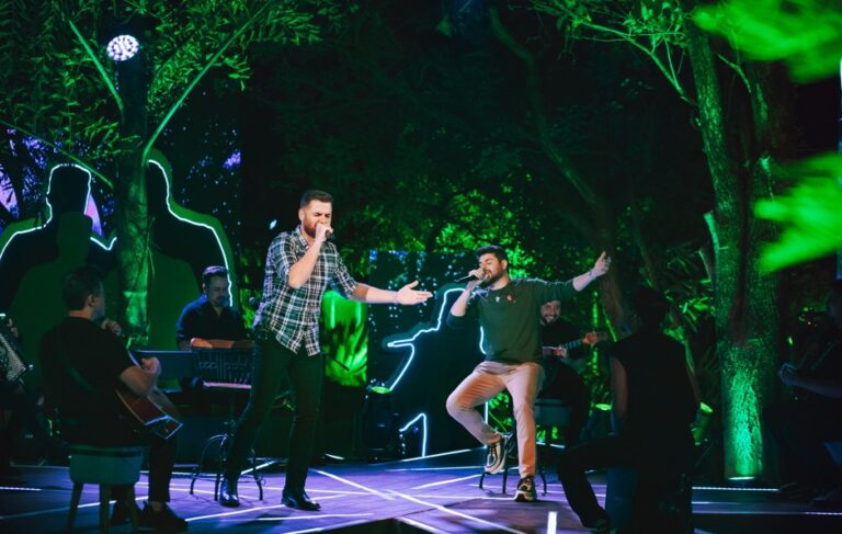 Zé Neto & Cristiano lançam o álbum completo do acústico Magia das Estrelas ze-neto-&-cristiano-lancam-o-album-completo-do-acustico-magia-das-estrelas
