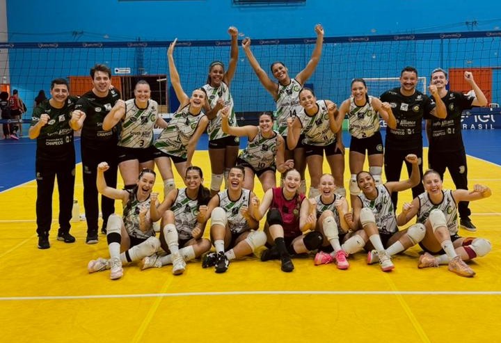 Chapecó supera Londrina no Paraná e conquista vitória por 3 sets a 1 chapeco-supera-londrina-no-parana-e-conquista-vitoria-por-3-sets-a-1