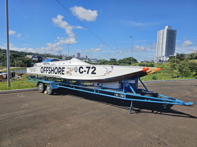 Barcos do Raid das Américas de Motonáutica em exposição no Parque Edir de Marco barcos-do-raid-das-americas-de-motonautica-em-exposicao-no-parque-edir-de-marco