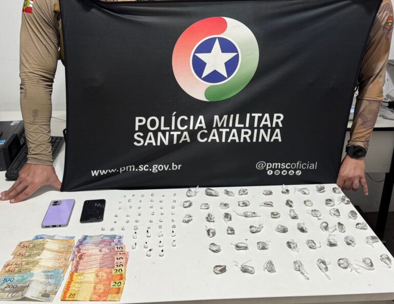 PM desarticula ponto de tráfico em Chapecó pm-desarticula-ponto-de-trafico-em-chapeco