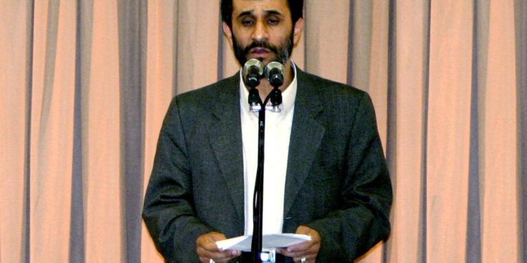 Bombardeio a Teerã mata ex-presidente iraniano Mahmoud Ahmadinejad bombardeio-a-teera-mata-ex-presidente-iraniano-mahmoud-ahmadinejad