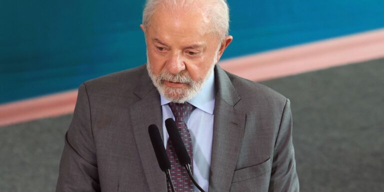 Lula vai a Bogotá para Cúpula que deve tratar de tensões na região lula-vai-a-bogota-para-cupula-que-deve-tratar-de-tensoes-na-regiao