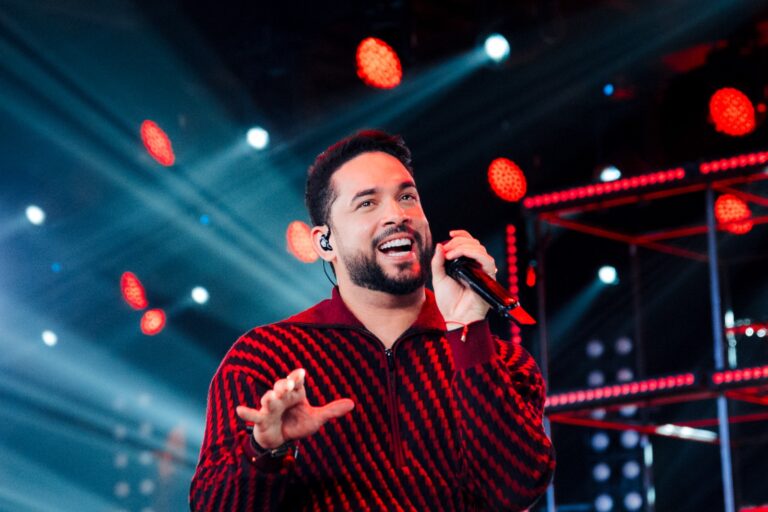 Henry Freitas lança álbum completo Paralelos nas plataformas henry-freitas-lanca-album-completo-paralelos-nas-plataformas