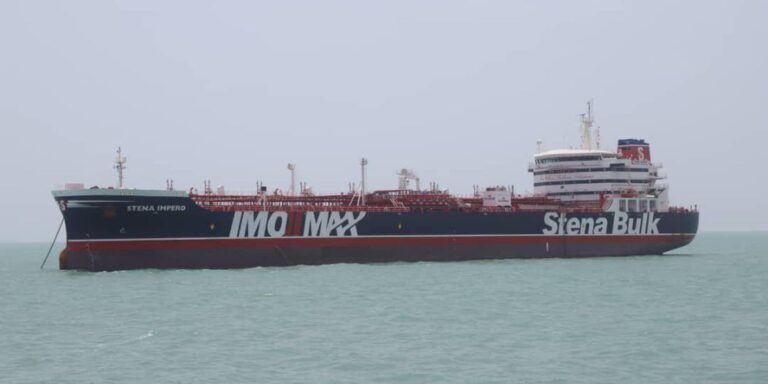 Irã pode fechar Estreito de Ormuz se bloqueio naval dos EUA persistir ira-pode-fechar-estreito-de-ormuz-se-bloqueio-naval-dos-eua-persistir