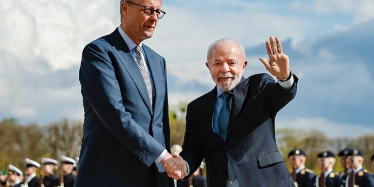 Lula chega à Alemanha para assinar parcerias comerciais e de inovação lula-chega-a-alemanha-para-assinar-parcerias-comerciais-e-de-inovacao