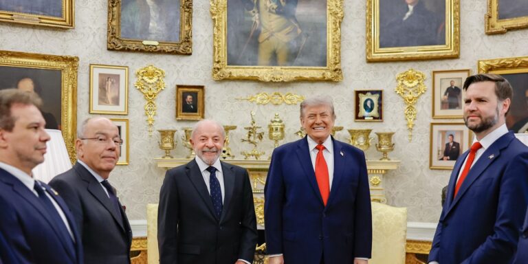 Trump diz que encontro com Lula foi “muito bom” trump-diz-que-encontro-com-lula-foi-“muito-bom”