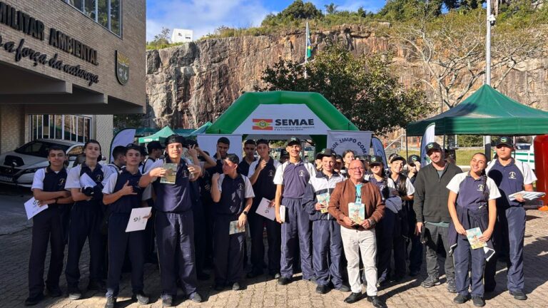 No Dia Nacional da Educação Ambiental, ação do programa Jogue Limpo com o Meio Ambiente promove conscientização com estudantes no-dia-nacional-da-educacao-ambiental,-acao-do-programa-jogue-limpo-com-o-meio-ambiente-promove-conscientizacao-com-estudantes