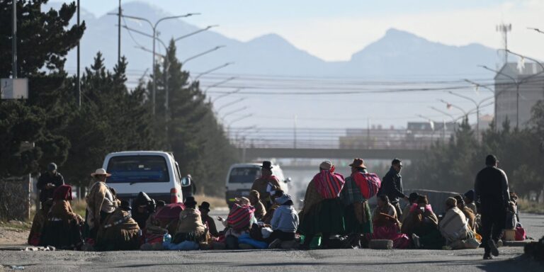 Bolívia prende líderes de protestos em meio a respaldo militar dos EUA bolivia-prende-lideres-de-protestos-em-meio-a-respaldo-militar-dos-eua