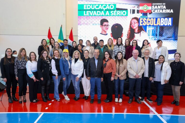 Governo de SC inaugura reforma e ampliação de escola em Xaxim e anuncia quase R$ 28 milhões em investimentos para a educação de Xanxerê e região governo-de-sc-inaugura-reforma-e-ampliacao-de-escola-em-xaxim-e-anuncia-quase-r$-28-milhoes-em-investimentos-para-a-educacao-de-xanxere-e-regiao