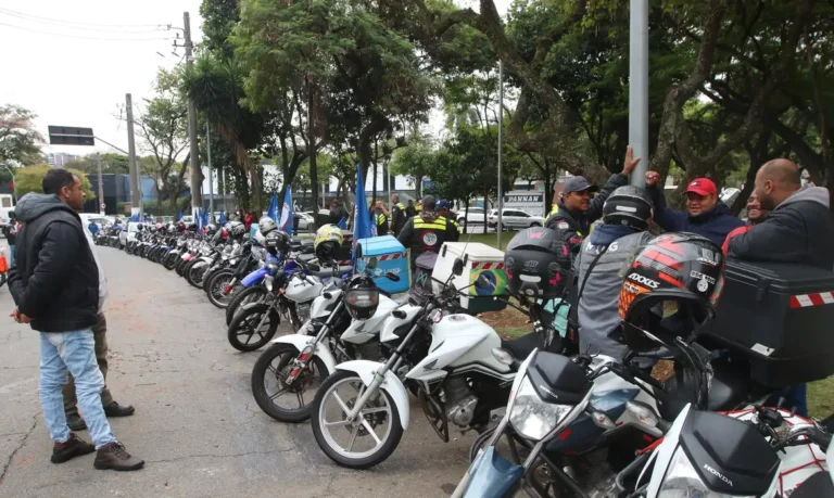 governo-prepara-linha-de-credito-para-motociclistas-de-aplicativos