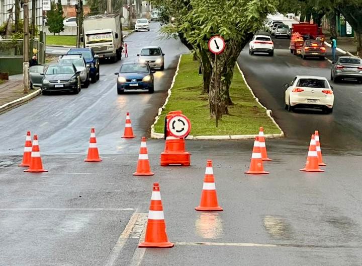 Mobilidade Urbana e Demut iniciam estudo para implantação de rotatória na Avenida Brasil mobilidade-urbana-e-demut-iniciam-estudo-para-implantacao-de-rotatoria-na-avenida-brasil
