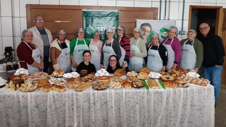 grupo-de-mulheres-de-chapeco-participa-de-curso-de-paes-e-bolos