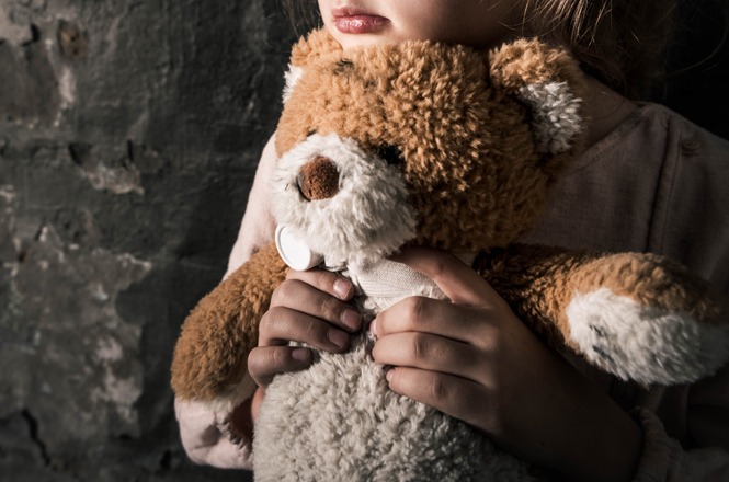 Professora é condenada por maus-tratos contra criança autista em creche noMeio-Oeste professora-e-condenada-por-maus-tratos-contra-crianca-autista-em-creche-nomeio-oeste