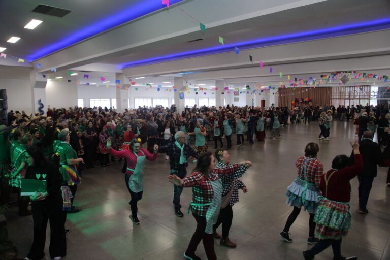 18ª Festa da Roça reúne mais de 2.000 idosos em Chapecó 18a-festa-da-roca-reune-mais-de-2.000-idosos-em-chapeco