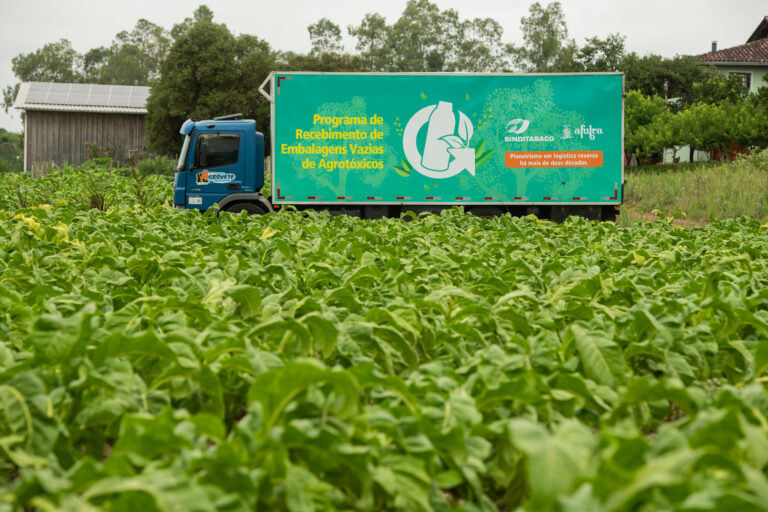 faesc-alerta-produtores-para-recolhimento-de-embalagens-vazias-de-agrotoxicos