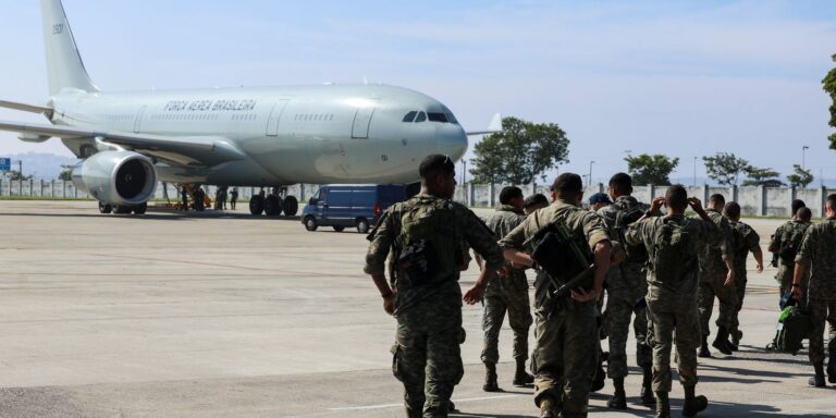 FAB envia militares e 18 toneladas de medicamentos para a Venezuela fab-envia-militares-e-18-toneladas-de-medicamentos-para-a-venezuela