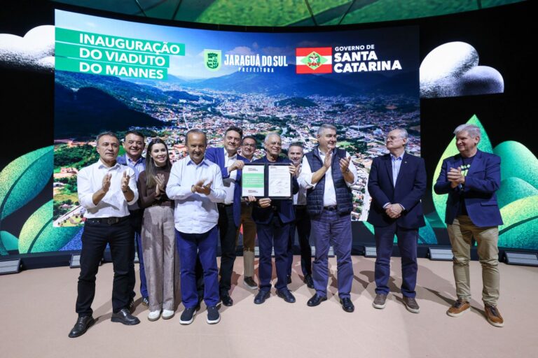 governador-inaugura-viaduto-da-br-280-e-anuncia-investimentos-em-infraestrutura-durante-a-abertura-da-expo150-em-jaragua-do-sul