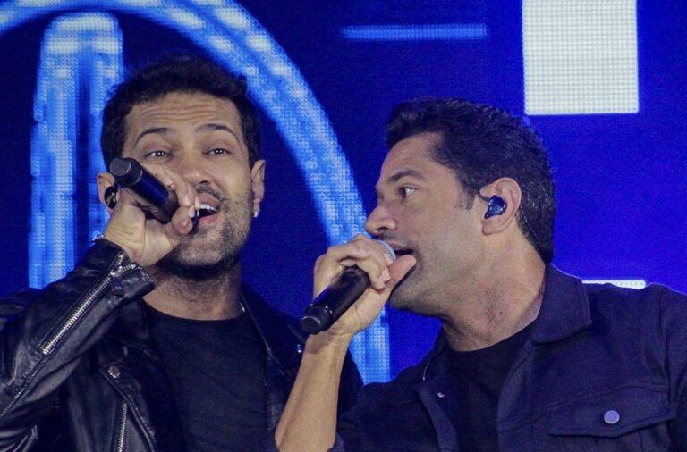 Edy Britto & Samuel apresentam Dois Diferentes, projeto que consolida a identidade romântica da dupla edy-britto-&-samuel-apresentam-dois-diferentes,-projeto-que-consolida-a-identidade-romantica-da-dupla