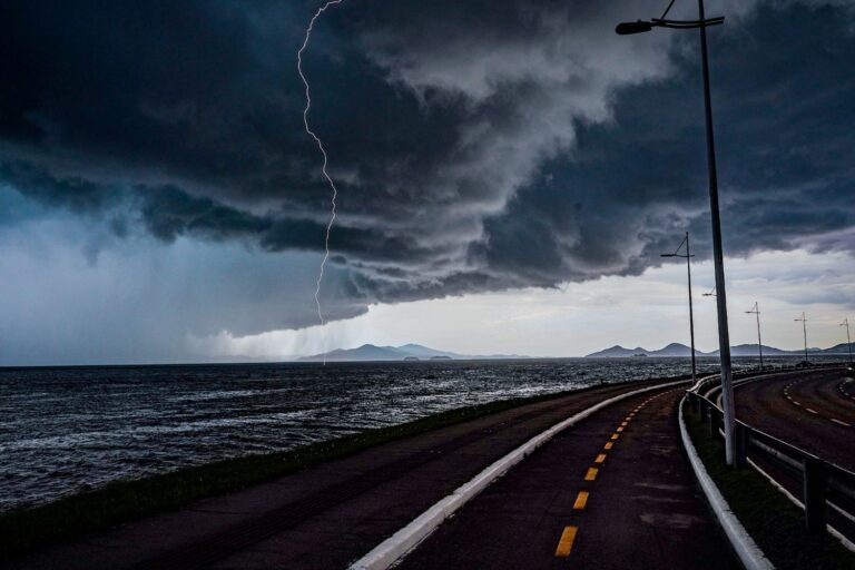 frente-fria-traz-chuva-e-risco-de-temporais-isolados-para-santa-catarina-nesta-semana