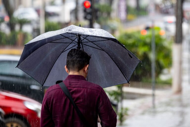 Semana começa com frio em Santa Catarina e chuva forte deve voltar a partir de terça-feira semana-comeca-com-frio-em-santa-catarina-e-chuva-forte-deve-voltar-a-partir-de-terca-feira