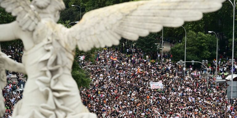 Habitação: Espanha antecipa eleições; sindicatos chamam à greve geral habitacao:-espanha-antecipa-eleicoes;-sindicatos-chamam-a-greve-geral